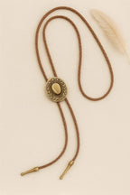 Collier bolo western vintage marron avec médaillon doré chapeau cowboy