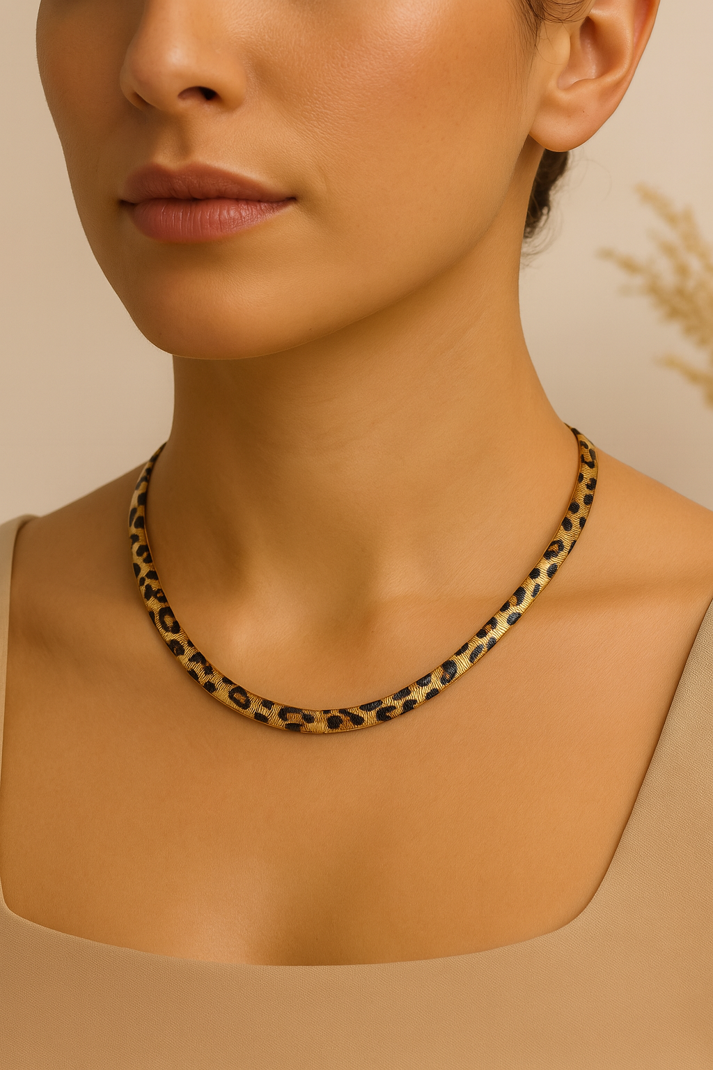 Collier ras du cou léopard doré femme ajustable 37+7 cm