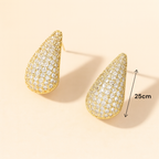 Boucles d’oreilles clous goutte dorées pour femme style chic pour soirée ou mariage