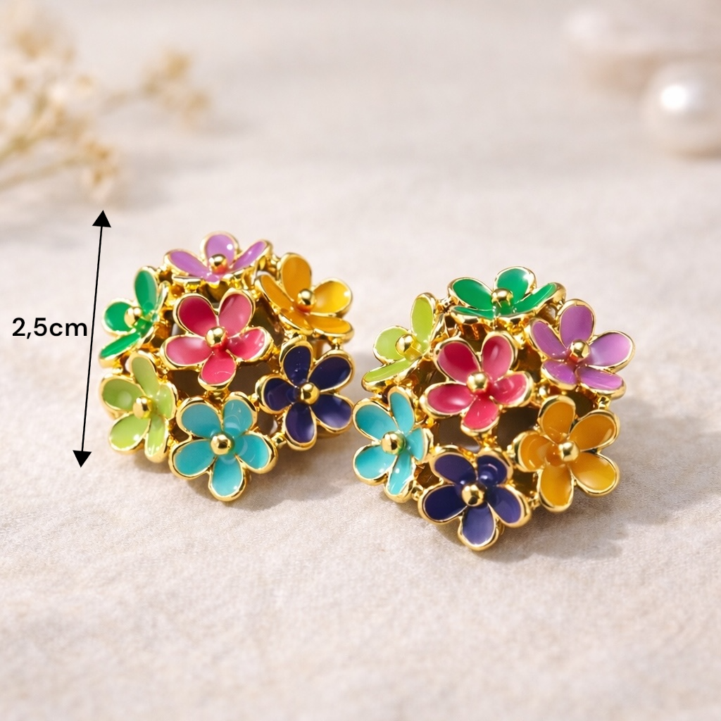 Puces florales multicolores dorées portées au quotidien pour un look printanier