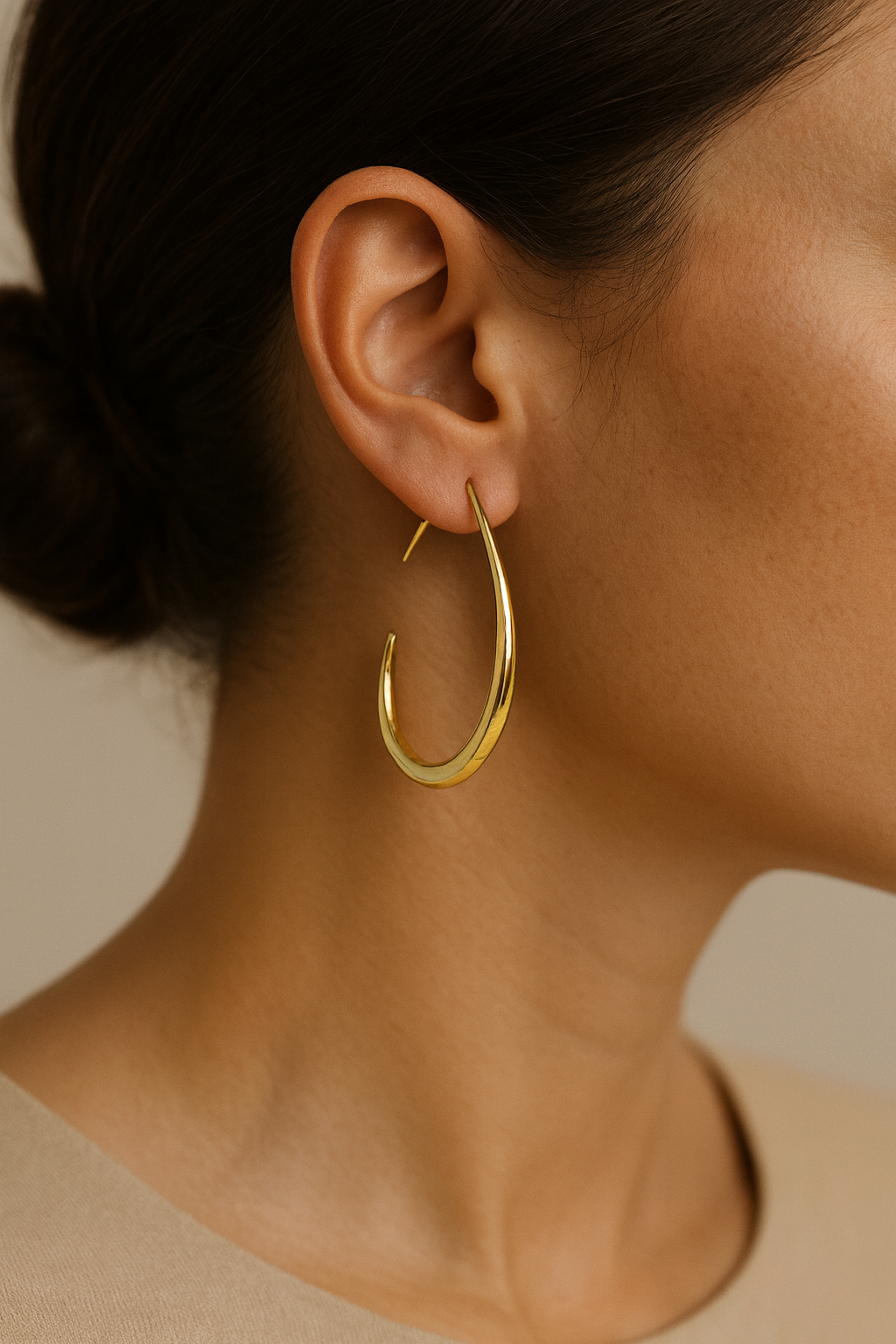 Boucles d’oreilles goutte dorée minimalistes en cuivre, design moderne