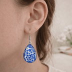 Boucles d’oreilles goutte bleu blanc style porcelaine motif floral pendantes